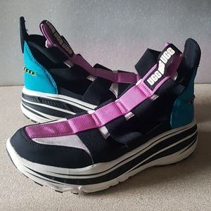 ugg gladiator runner sneaker